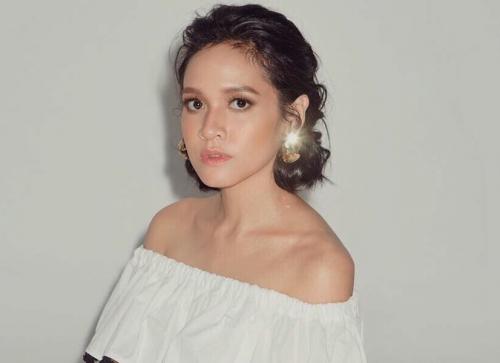 Dea Dalila: Piawai Berkarya dalam Musik dan Seni Visual
